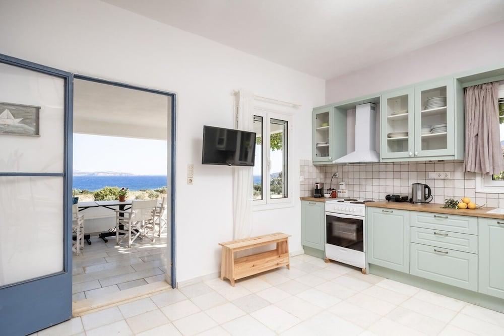 Marathitis Cottage House - Aegean sea View