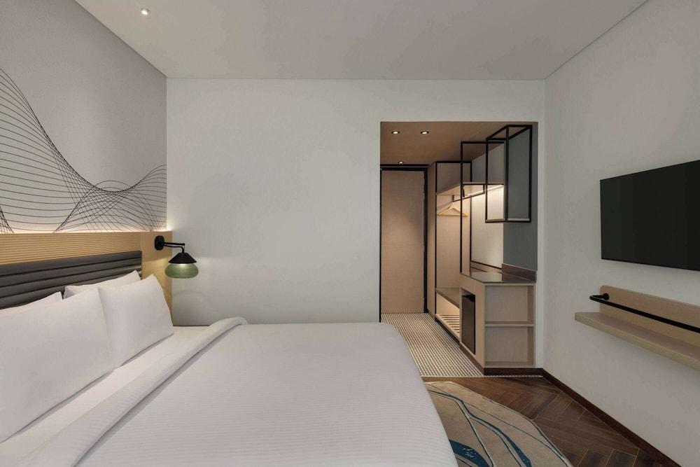 Ramada Encore By Wyndham Bhiwadi Phool Bagh Chowk