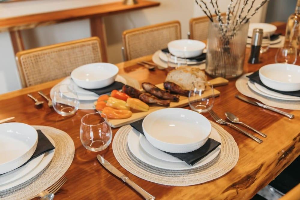 Secluded Mountain Retreat Near Yosemite by Casa Oso