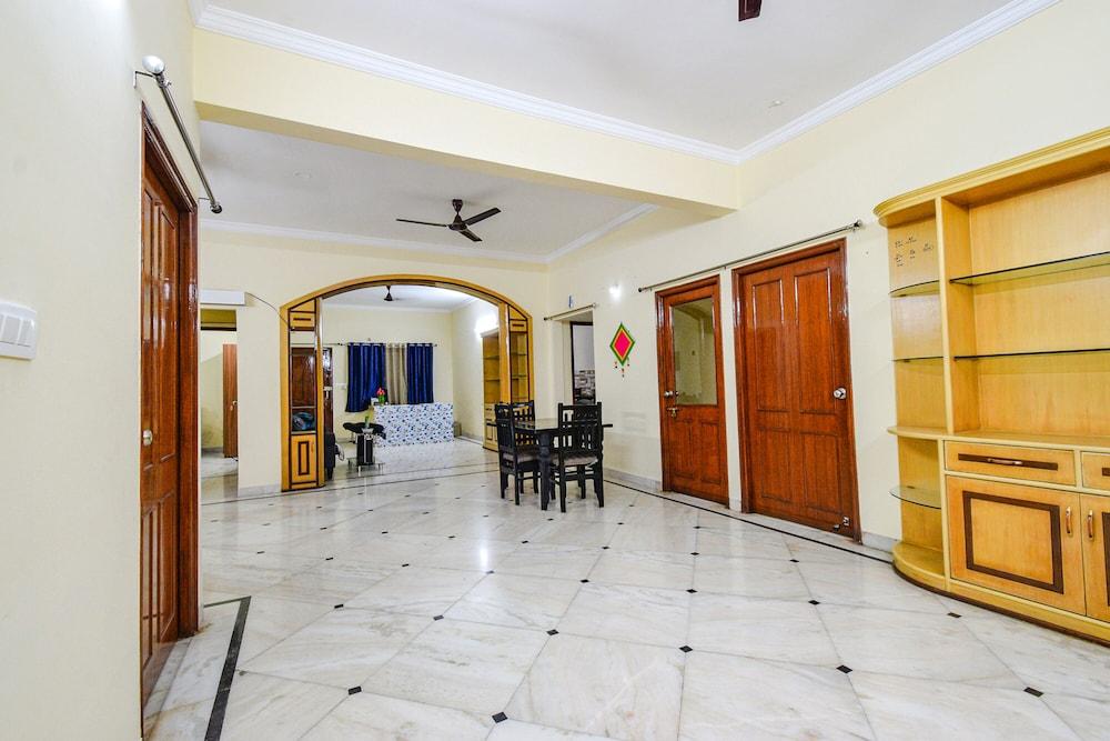 Fabhotel Merit Suites