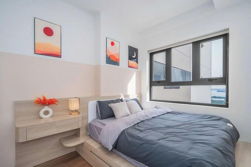 Saigon Riverside Complex D7