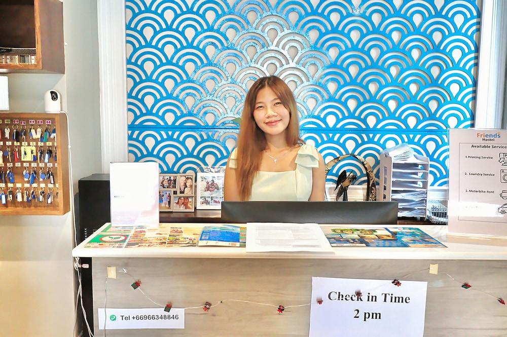 Friends Hostel - Phuket Airport