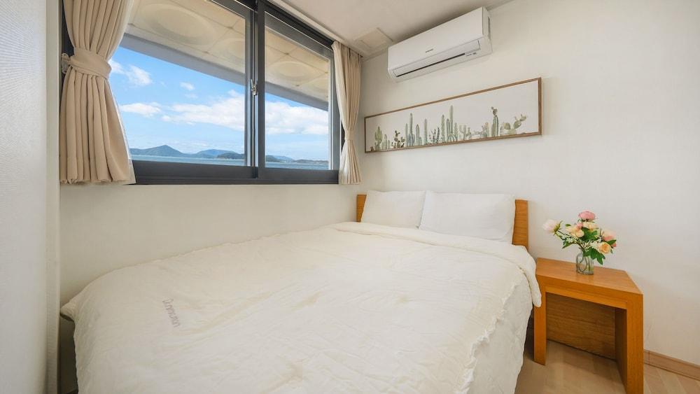 Yeosu Sorrr Spa Oceanview Pension