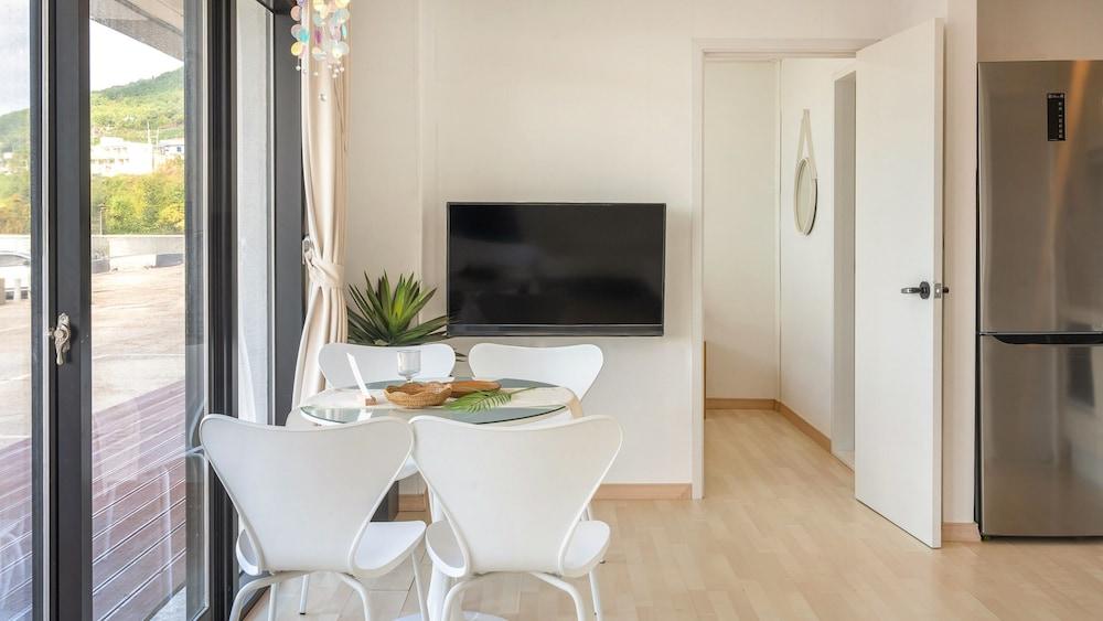 Yeosu Sorrr Spa Oceanview Pension