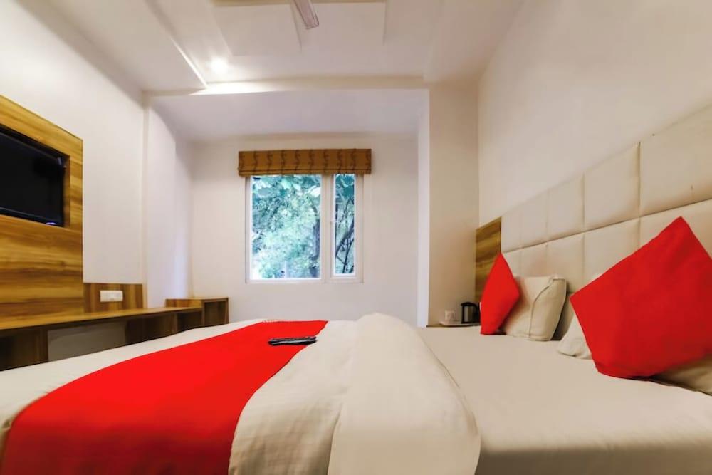 Hotel Awesome International