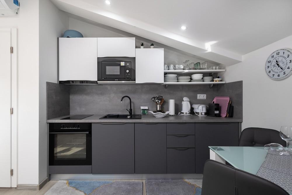 Seaview House - Leana Apartment