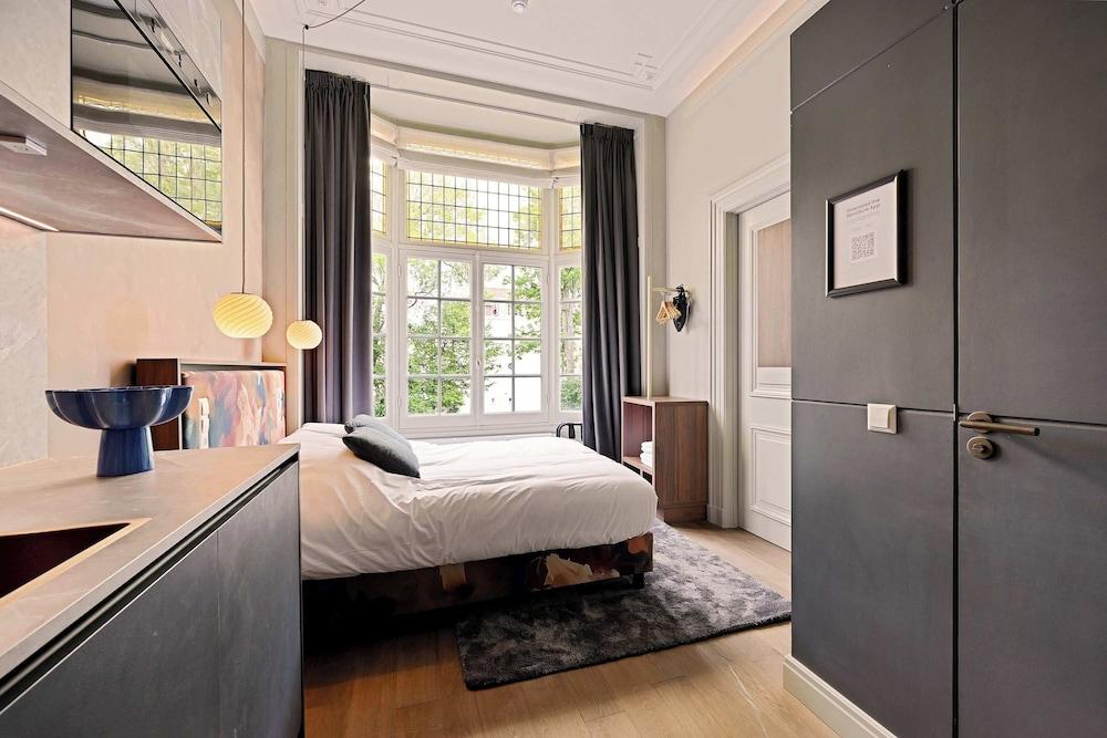 Novallure Nassau Residence