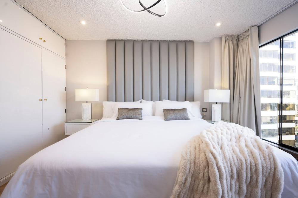 OceanFront Larcomar Apartments