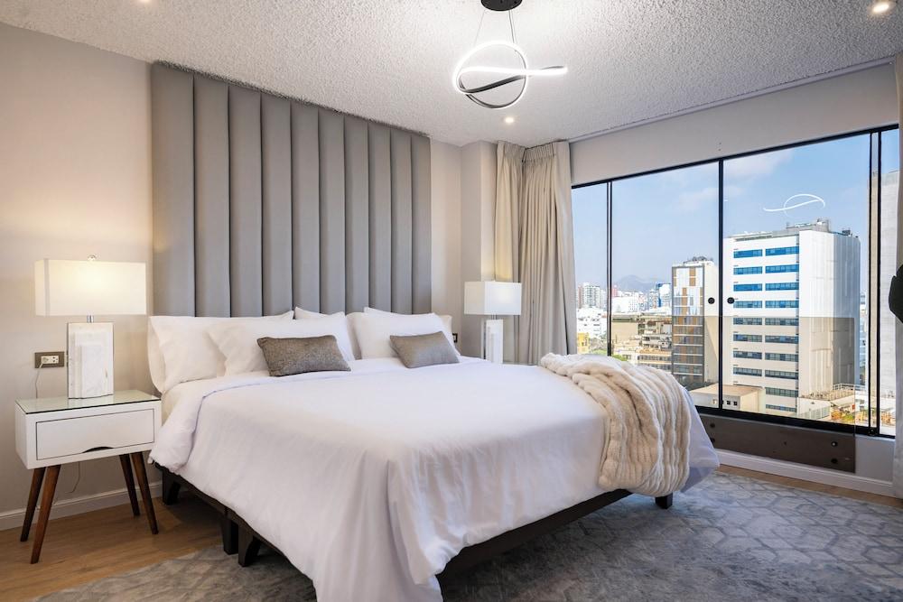 OceanFront Larcomar Apartments