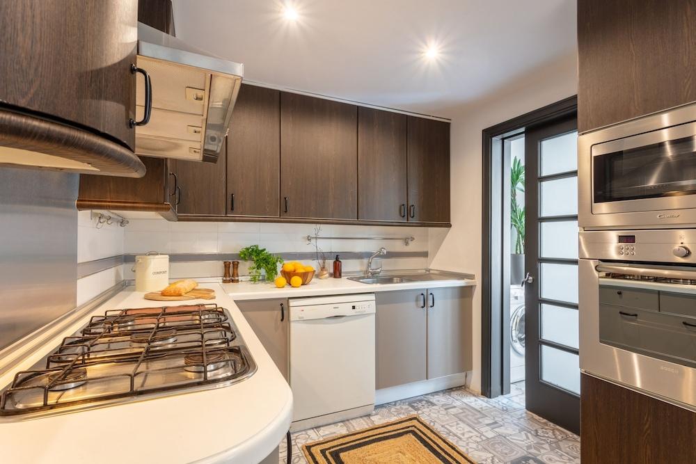 Wukro - 2 Bedrooms and Terrace in Chamber