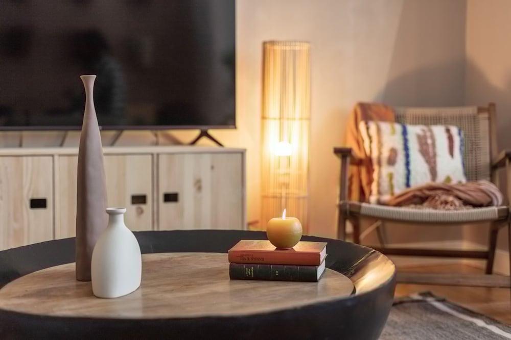 Rachid - 2 Bedrooms in Azca