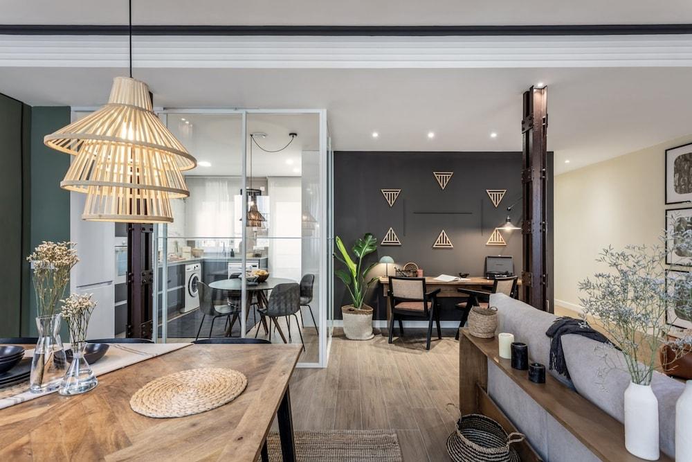 Lisala - 2 Bedrooms in Trafalgar