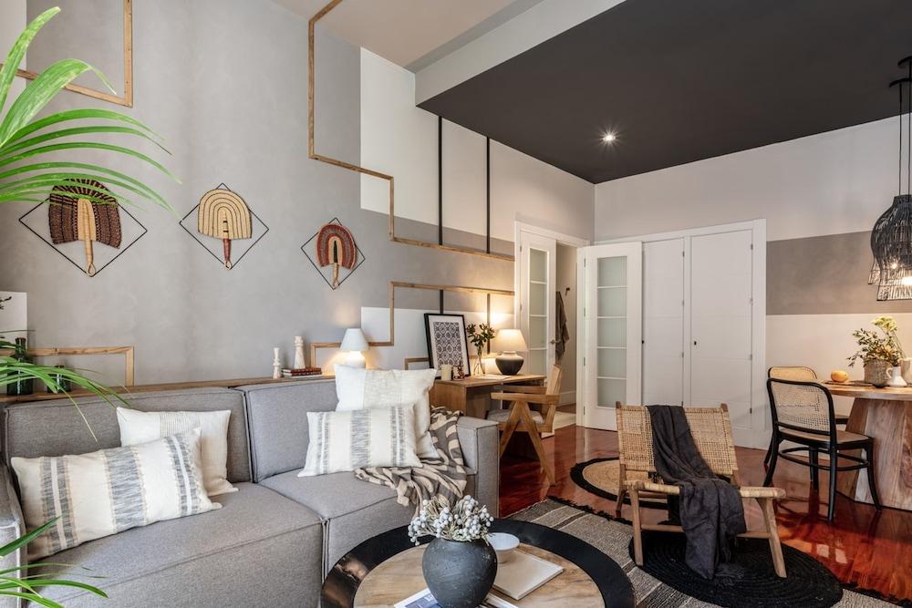 Azreg - 2 Bedrooms in Chamber