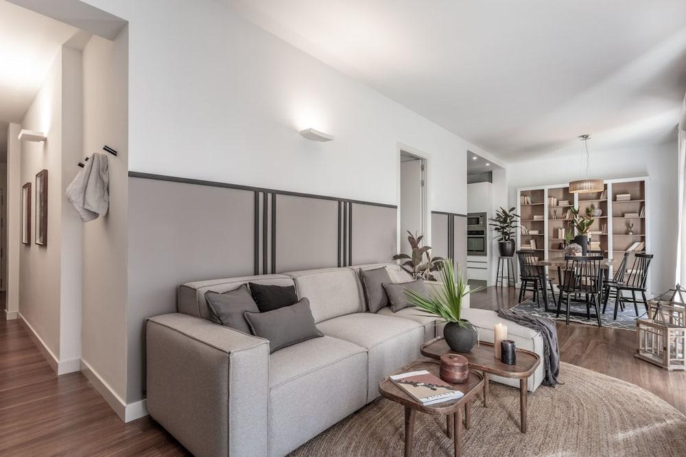 Yangambi - 2 Bedrooms and Office in Lista