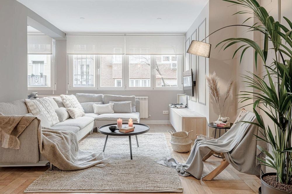 Sanggar - 3 Bedrooms in Almagro