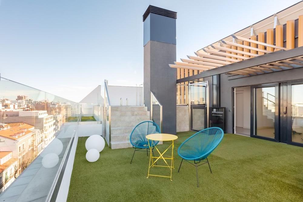 Java - 3 Bedroom and Shared Pool in Almagro