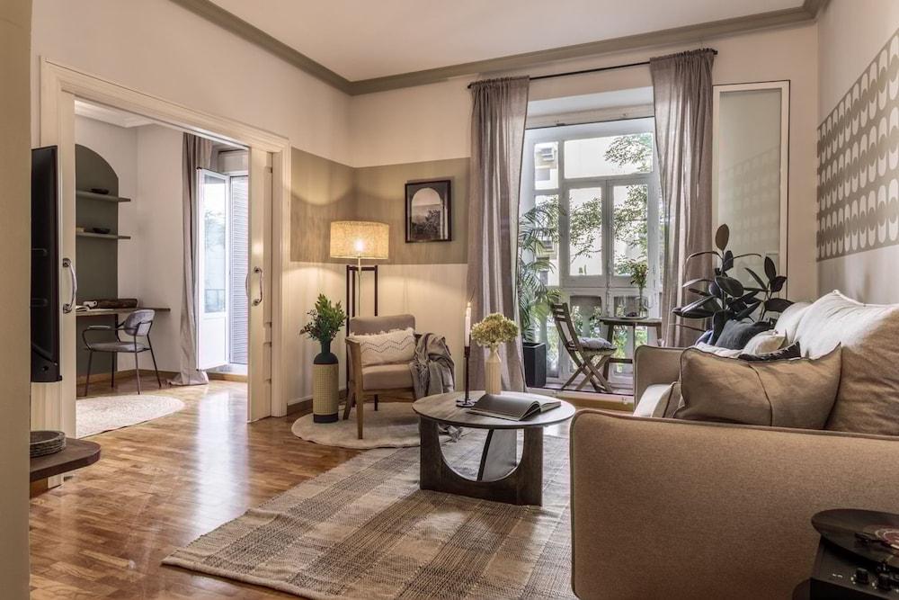 Napoli - 3 Bedroom and Office in Lista