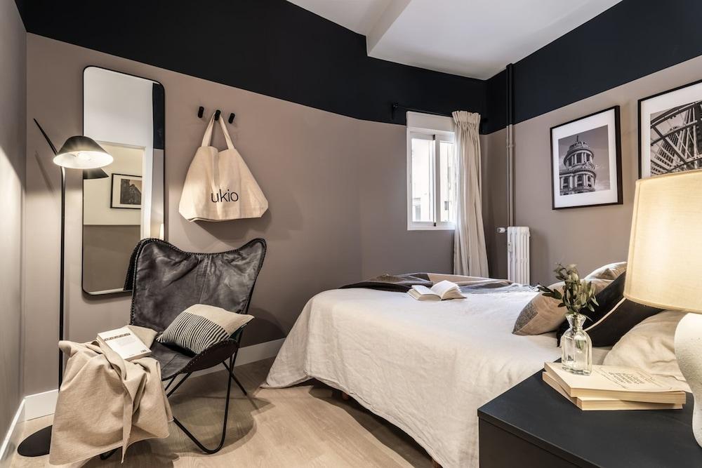 Adelfas - 2 Bedroom in Rios Rosas