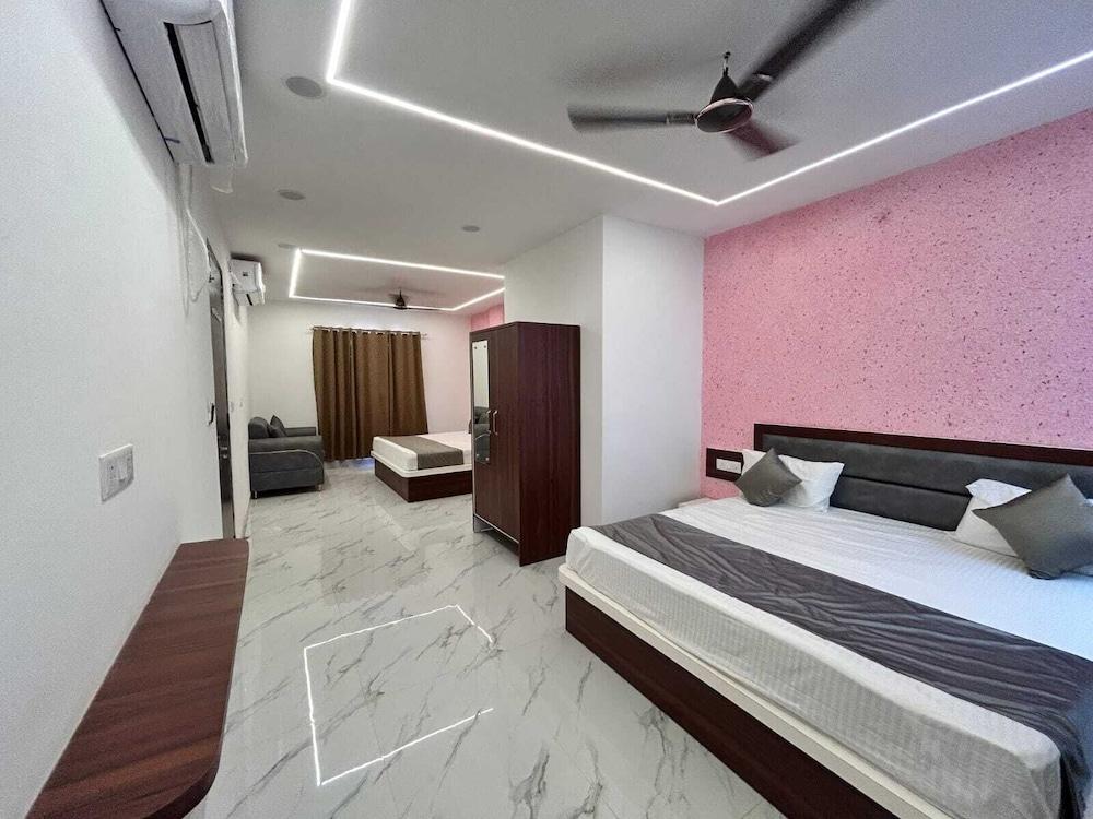 Pratibha Hotel and Restaurant