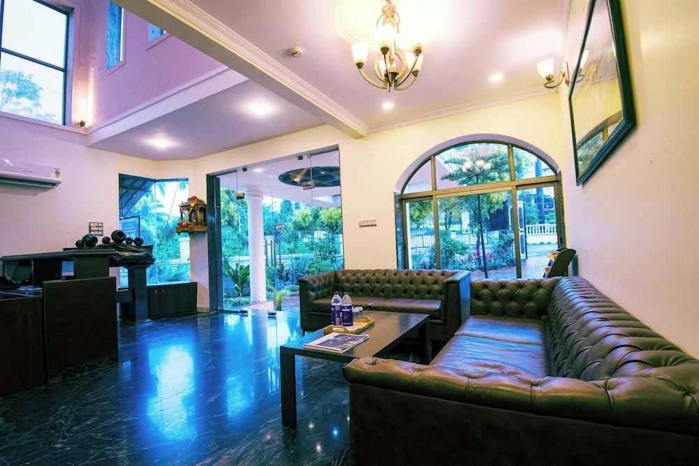 Treebo Reveniir Resort with Pool