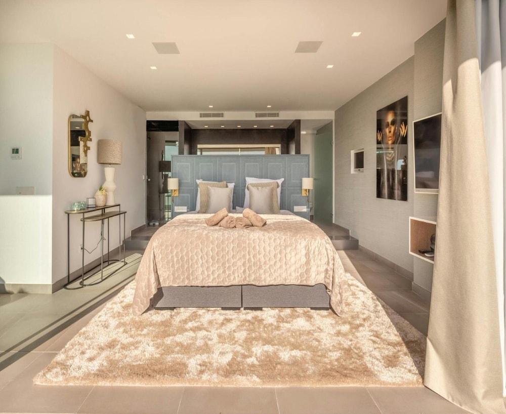 Villa in Carrer del Kiwi