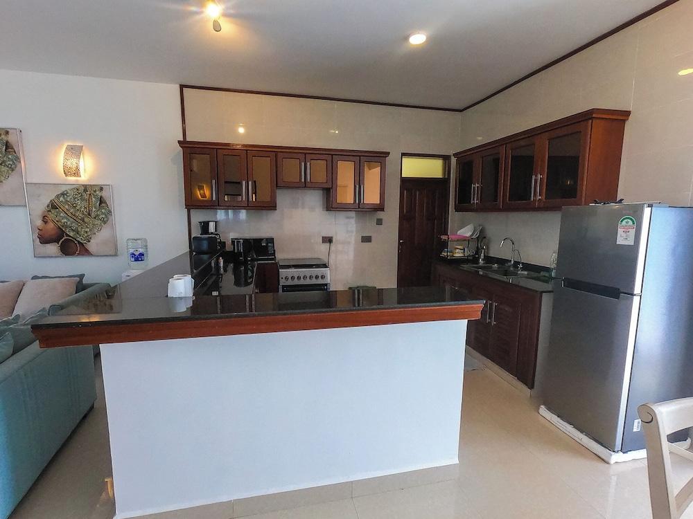 PV 18 at Pazuri Holidays