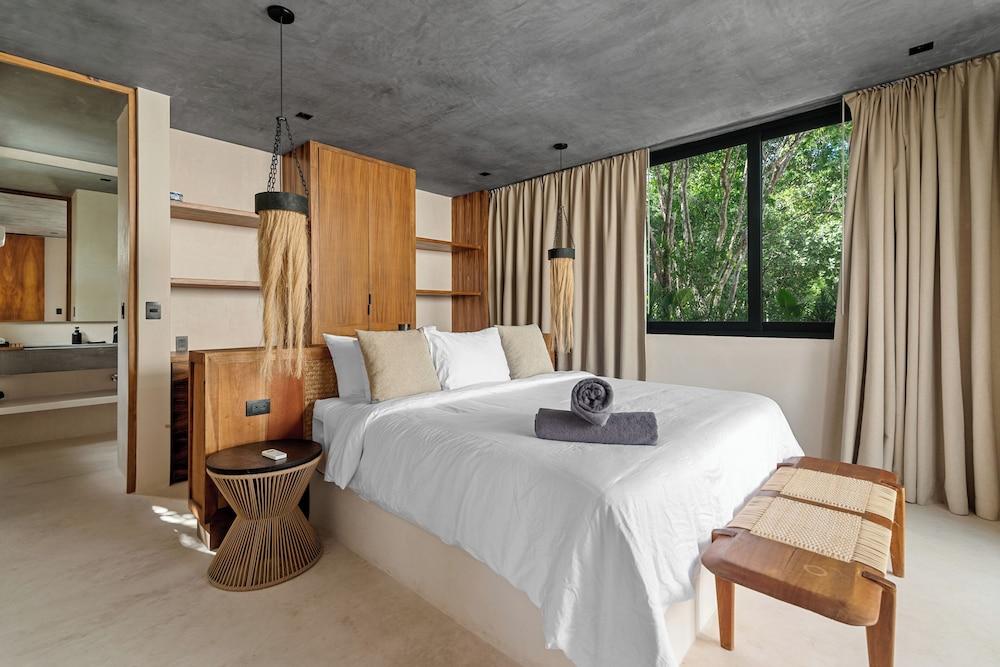 Casa Luna Twin VIP Luxury 2 Pools & Concierge