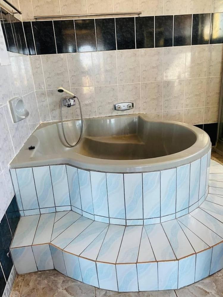 THE HAVEN GUEST HOUSE THEMBELIHLE