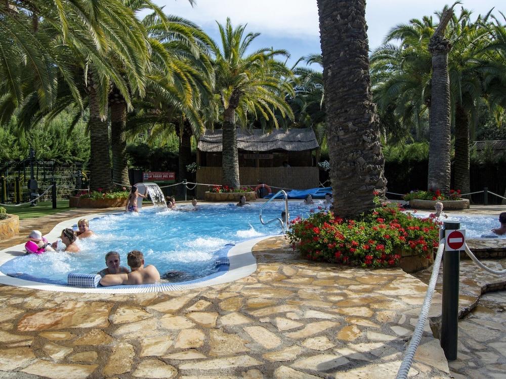 Wooden Chalet With Parking