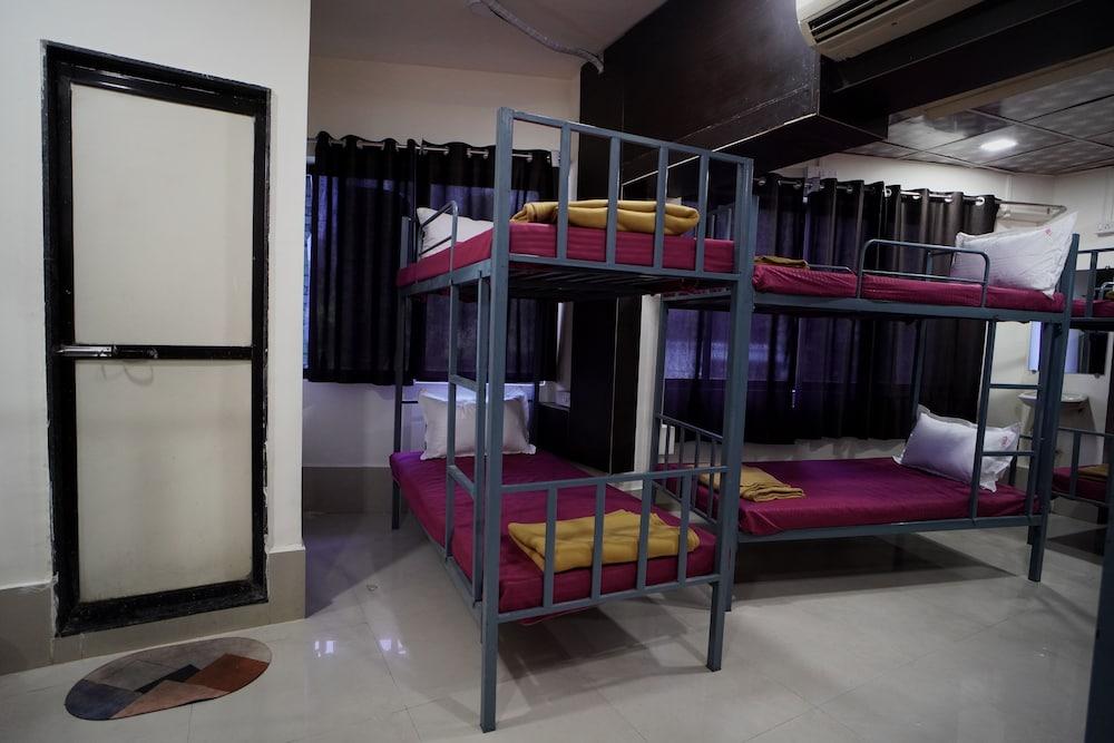 Sunbright Rooms Residency Hotel