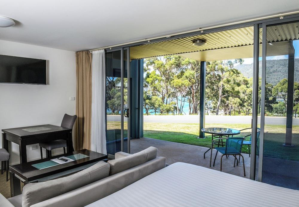 Lufra Beachside Hotel