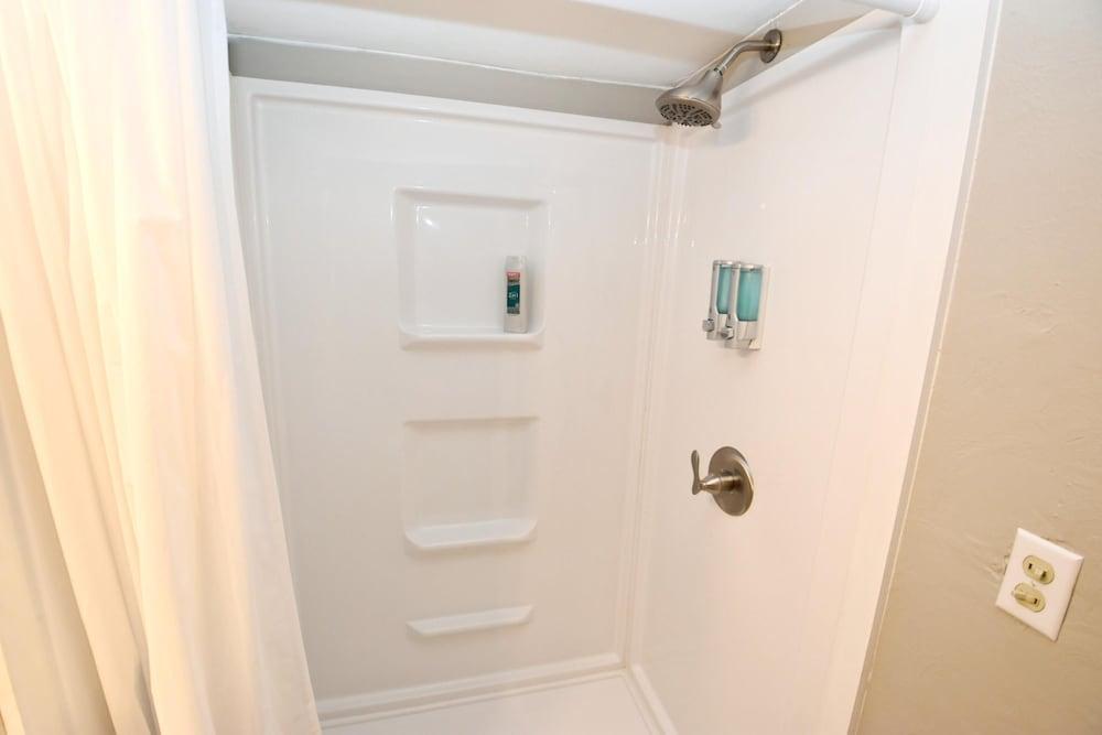 Studio Apartment Close to Notre Dame 1309 3