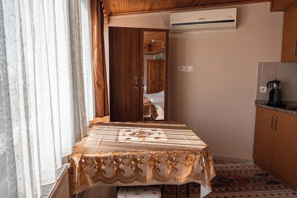 Green Life Apart Hotel