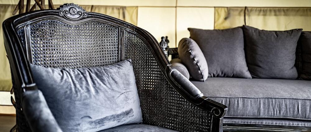 BZIKA Wonderland Retreat