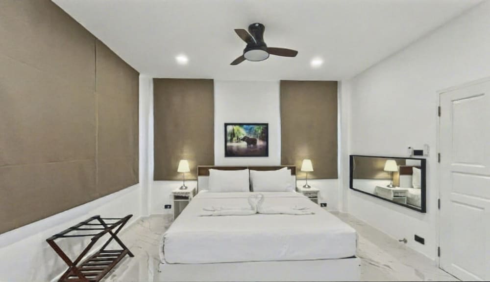 Khaolak Pool Villa With 3 Bedrooms