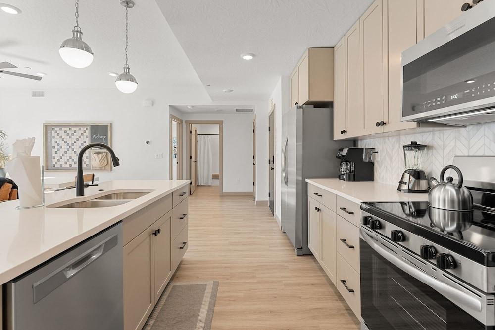 Retreat To Redrock #302 2 Bedroom Condo