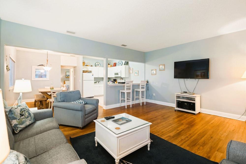 Inn at Camachee Harbor by Coolvacay