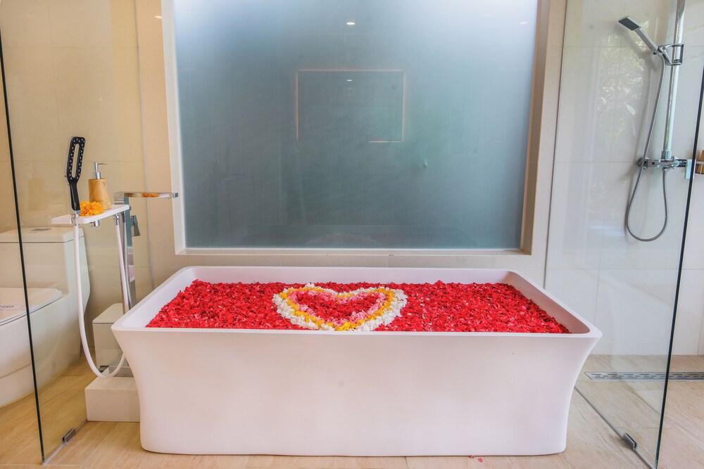 Le Cielo Romantic Villas