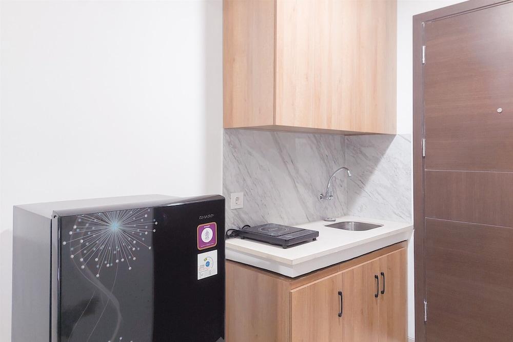 Comfortable And Elegant Studio At Pacific Garden Apartment