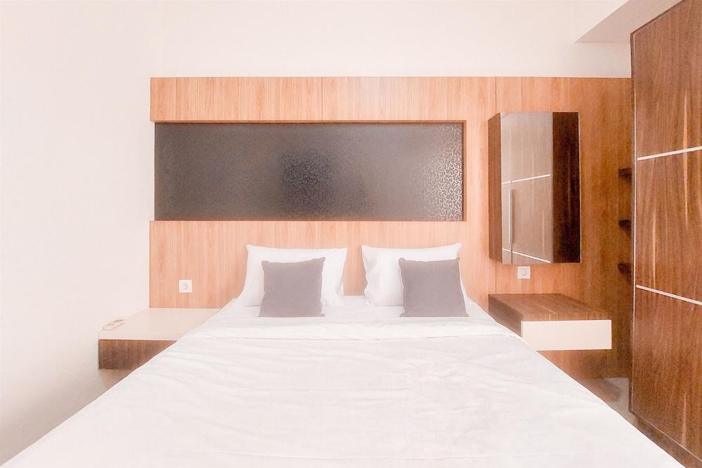 Good Deal And Comfy 1Br Apartment At Paramount Skyline