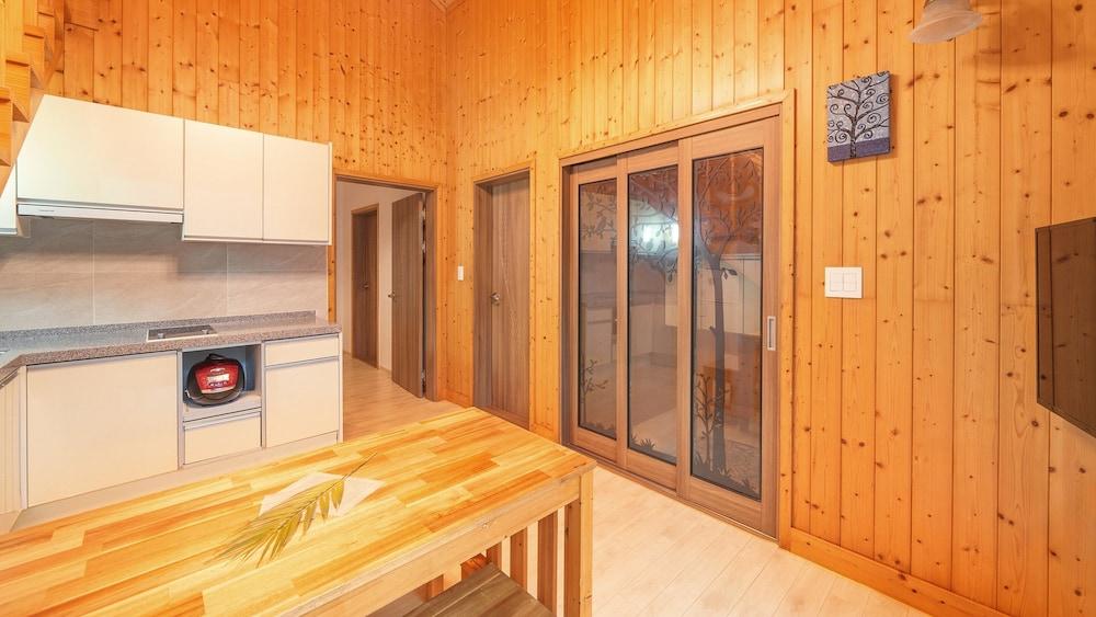 Gapyeong Sanchaek Glamping Pension