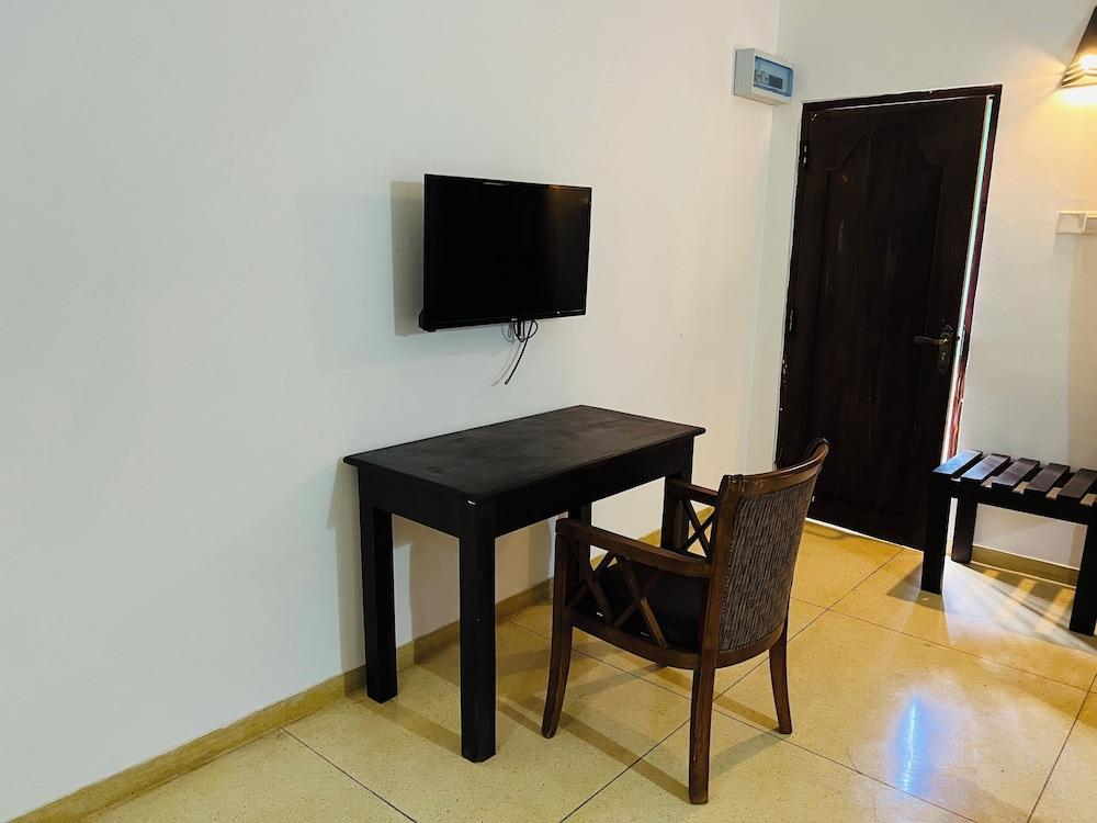 Kingfisher Resort & Retreat Sigiriya