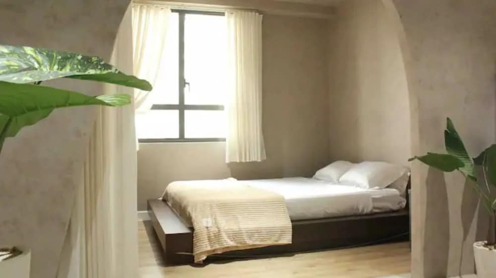 ICON 56 Luxury Aparment