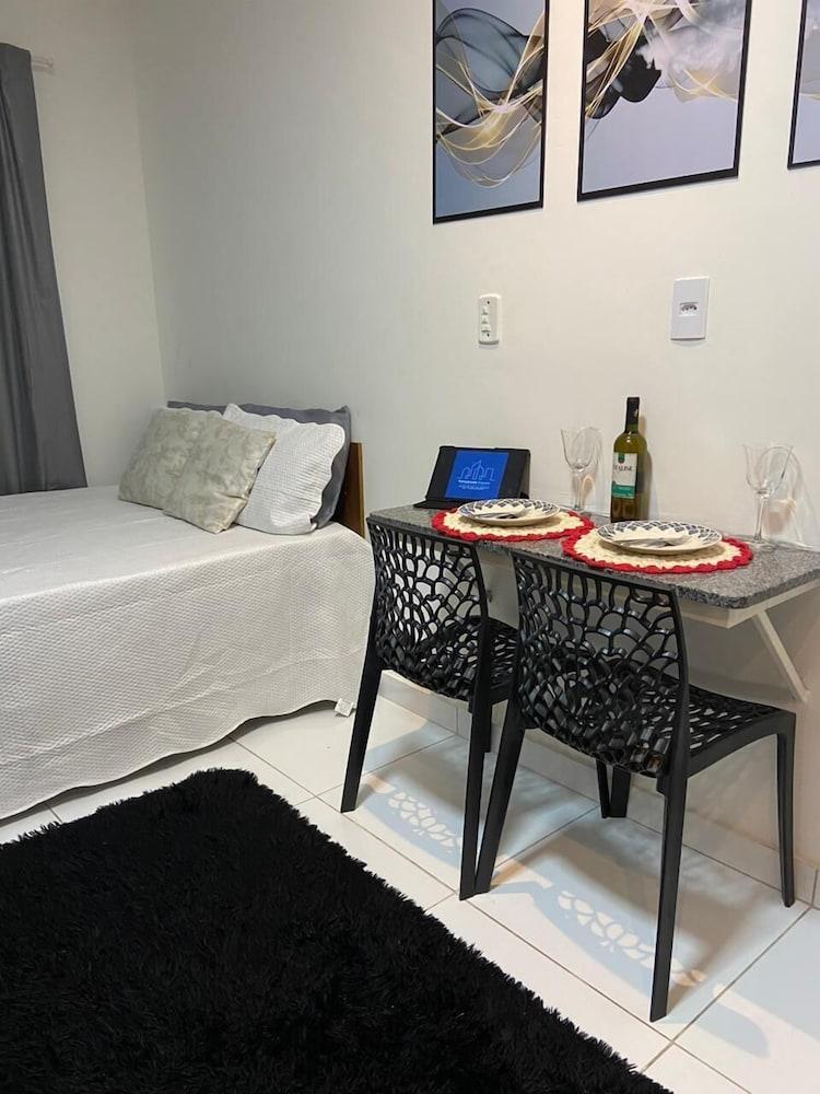 Flat 04 Flat central