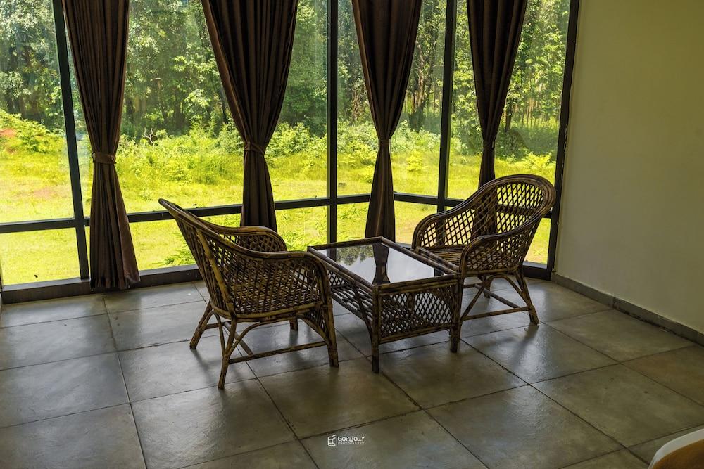 Tree Paradise Resort