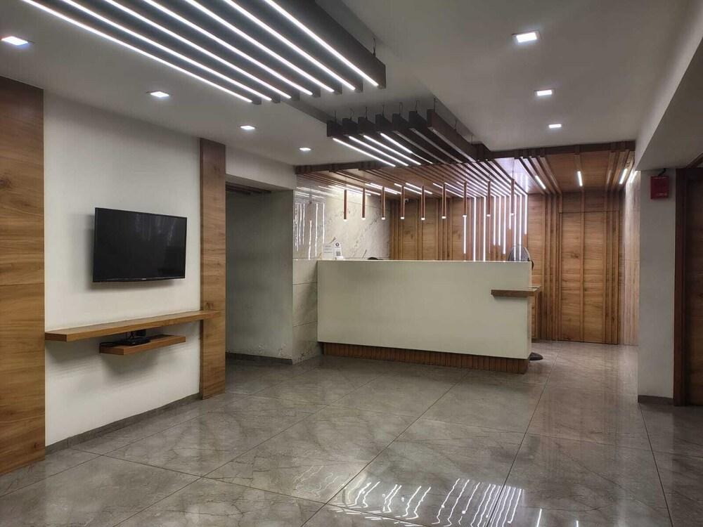 HOTEL PRUDENT - Vadodra