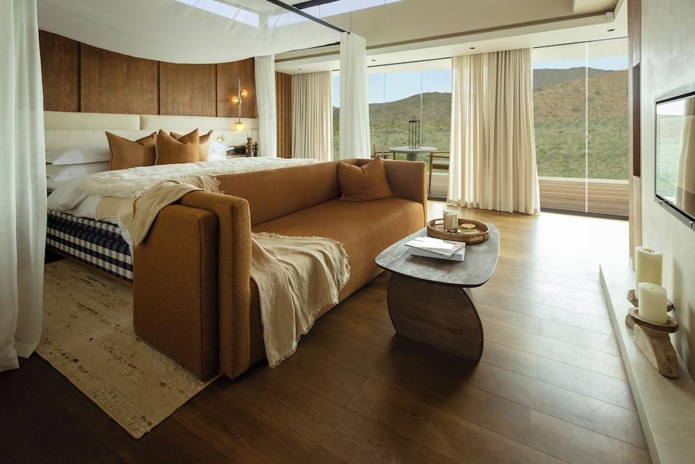 Jumeirah Thanda Safari