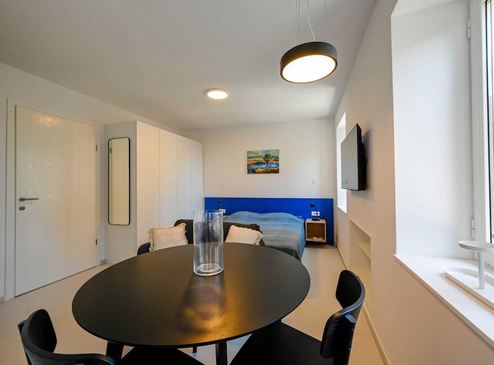 Smart and Cozy Downtown Rovinj Nooks