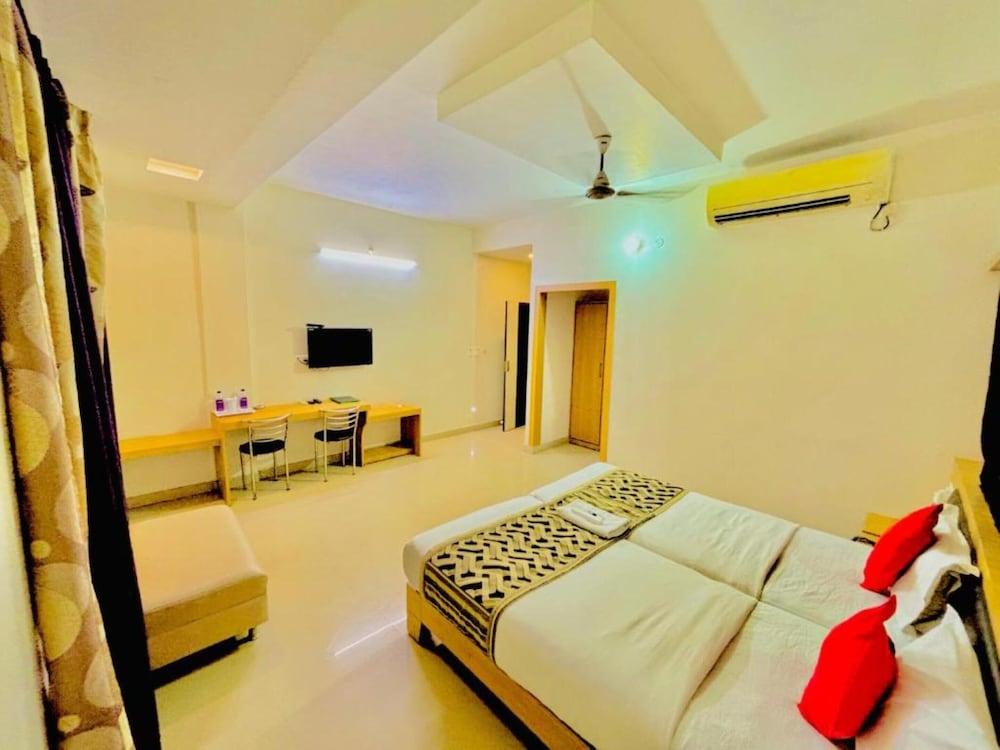 Goroomgo SPECTRUM THE HOTEL Guhawati