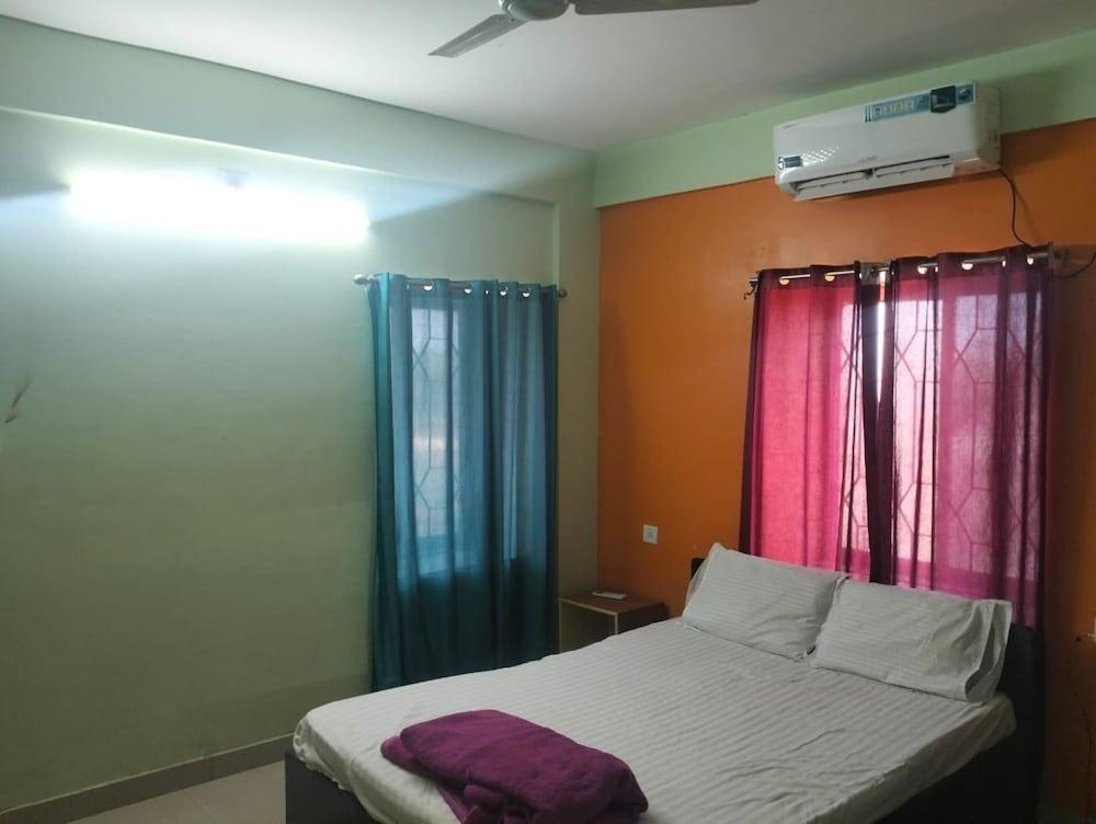 Goroomgo Shivansh Guest House